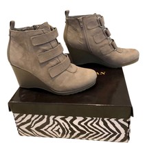 Dana Buchman Wedge Bootie Ankle Womens Size 8M New NIB Taupe Zipper 3&quot; w... - $40.00
