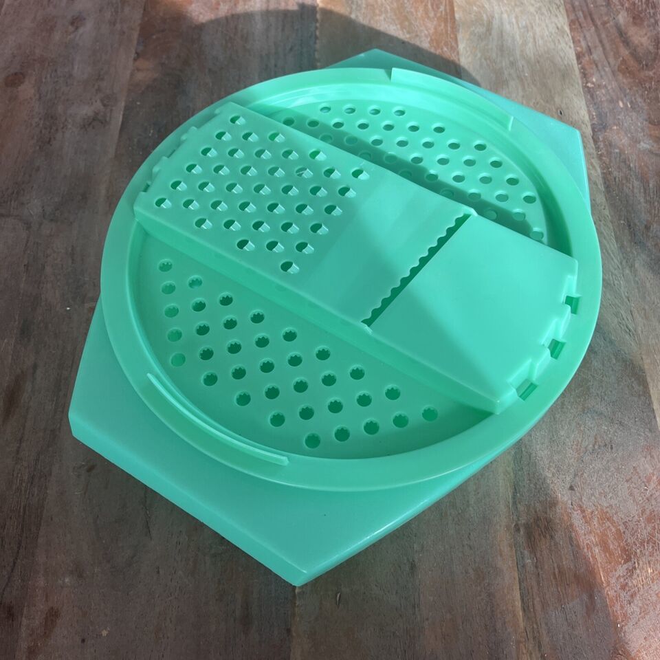 Vintage TUPPERWARE Lettuce/cheese GRATER #787 w/ bowl #786 Jadite Green - $14.03