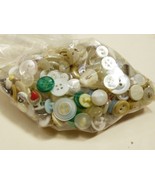 Vintage  lot of White color 5.3 oz Bag Sewing Buttons  - £9.55 GBP