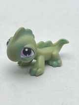 Littlest Pet Shop LPS Iguana Lizard Green purple pink Eyes Figure 2004 - £9.53 GBP