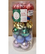 Christmas Ornaments Shatterproof 24pk 1 1/2” Round Balls 6 Different Typ... - $6.64 CAD