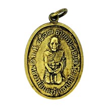 Phra Lp Daeng Master Gaeji Ajarn Monk Thai Amulet Magic Vintage Gold Pendant - £10.96 GBP