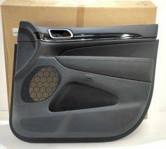 New OEM Mopar RH Front Door Trim Panel 2011-2013 Grand Cherokee Black gr... - $3,345.18 MXN