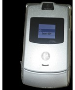 RARE Motorola RAZR V3 T-Mobile Camera Flip Phone Gray Vintage READ - $61.42 CAD