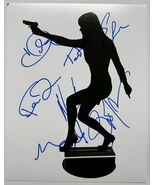 Bond Girls (7) Signed Autographed Glossy 8x10 Photo - Halle Berry, Teri ... - $1,839.67 MXN