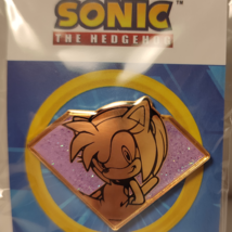 Sonic The Hedgehog Amy Golden Series Collectible Pin Authentic SEGA Product - $14.97