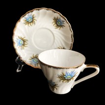 Embassy China Teacup and Saucer with a Blue Floral Pattern - $459.16 MXN