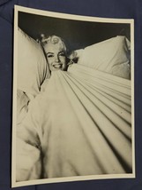 M.M. International news photo 8 by10.D.1956 - $2,375.85 MXN