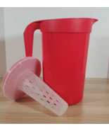 Tupperware Classic Pitcher Red with Infuser Insert One Gallon / 3.8 L - £14.27 GBP