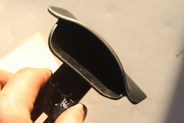 07-09 w211 MERCEDES E320 E350 E500 PARKING BRAKE RELEASE HANDLE LEVER M1302 image 5