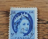 Canada Stamp Queen Elizabeth II 5c Used 341 - $0.94