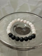 Stone Bead Bracelet Black and Off White Beads Stretchy - £7.77 GBP