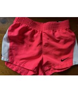 NIKE Toddler Girl&#39;s Dri-Fit Pink shorts size 3T pink with white and blac... - $190.96 MXN