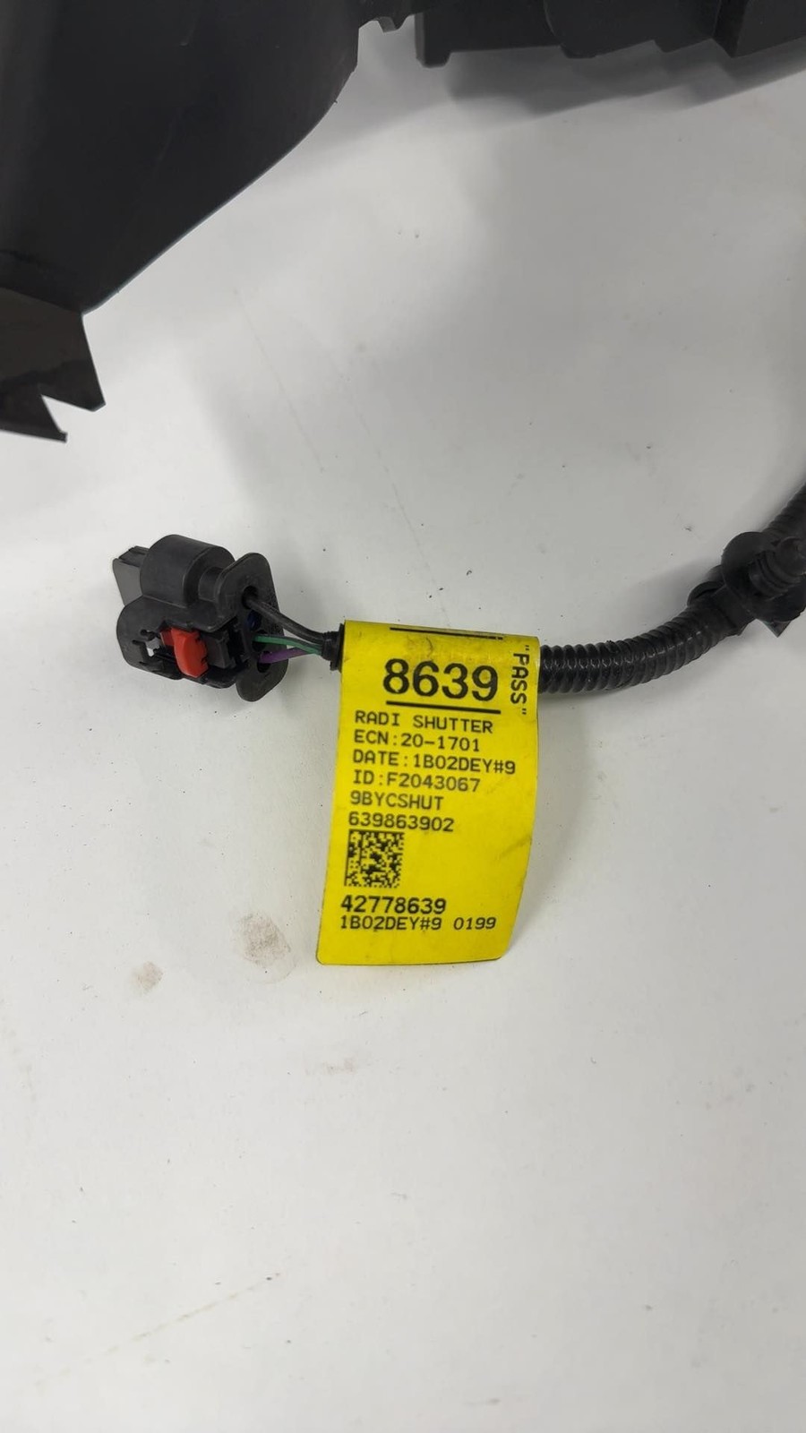 2021 Chevrolet Trailblazer 1.3L Radiator Air Duct Grille Shutter OEM 50K Miles Item image 4