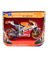 Honda RC213V Motorcycle #93 Marc Marquez &quot;Repsol Honda Team&quot; MotoGP (201... - $1,492.36 MXN
