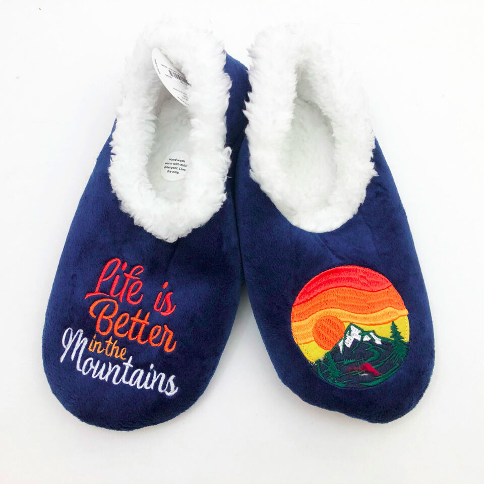 Snoozies Men's Slippers  Life is Better in the Mountains Large 11/12 Blue - $14.84