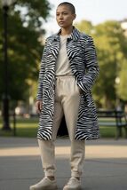 Awesome Michael Kors Zebra Print Cotton Over Coat Size 8 Made Italy - $123.74
