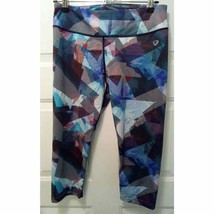Women’s 3/4 Leggings Size Med Geometric Pattern - $12.19