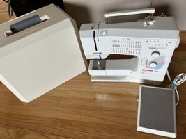 Bernina 1090 Sewing Machine With Foot Control Pedal And More, See Pictures - £440.75 GBP