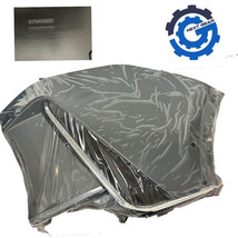 New OEM GM Panel Rear Upper Fascia Right Gray 2022-2024 Cadillac Lyriq 85588745 - £174.79 GBP