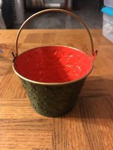 Christmas Tin Bucket With Handle-RARE-SHIPS SAME BUSINESS DAY - $19.26