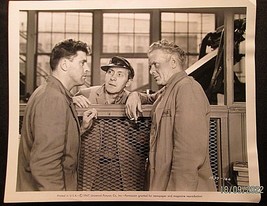 Burt Lancaster: (Brute Force) 1947 Vintage Photo (Classic Burt Landcaster - £97.32 GBP