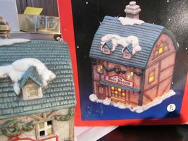 PORCELAIN LIGHTED VILLAGE BLDG BAKE SHOP BOXED CALDOR&#39;S W/CORD 4.75&quot;W 6.... - $168.44 MXN