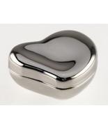 Tiffany &amp; Co. Sterling Silver Elsa Peretti Heart Shaped Pill Box - $6,771.44 MXN