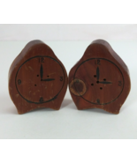 Vintage Hand Carved Leadville Colorado Wooden Clock Salt &amp; Pepper Shakers - $248.47 MXN
