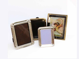 Lot of 4 Vintage Silver &amp; Gold Tone Metal MOD Photo Frames Glass Fronts Easel Ba - £17.99 GBP