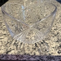 Mikasa Heavy Cut Clear Crystal Vase Bowl Scalloped Rim Clear Tulip 6&quot; H ... - €38,32 EUR