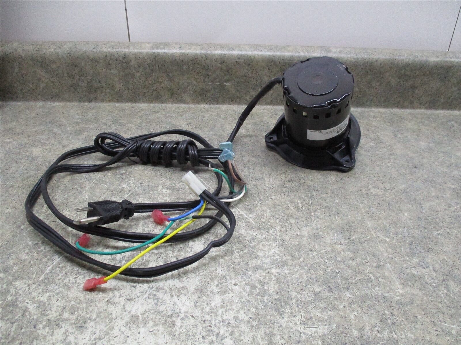 A. O. SMITH GAS WATER HEATER BLOWER MOTOR PART # G6-PVT4050NV-200
