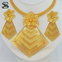Dubai Fashion Jewelry Set 24K Gold Plated Flower Shape Copper Earrings Necklace  - £45.90 GBP