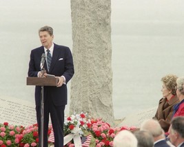 President Ronald Reagan speaks at D-Day 40th Ceremony 1984 - New 8x10 Photo - £7.04 GBP