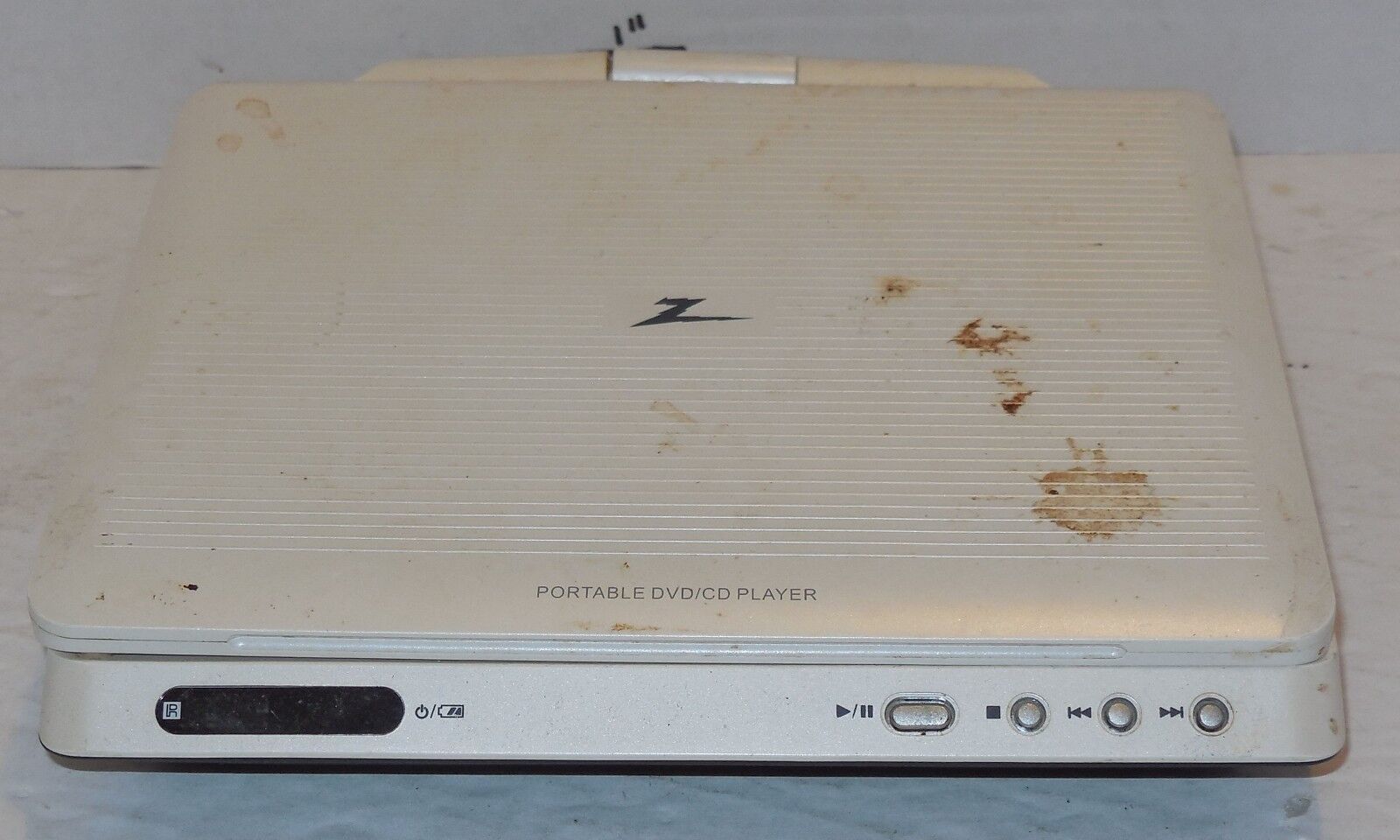 Zenith DVP615 Portable DVD Player (7&quot;) Parts Or repair - $35.30