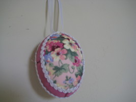 Vintage Easter Patched Egg Design 3.5&quot;x2.5&quot; pink white with flowers - £15.69 GBP