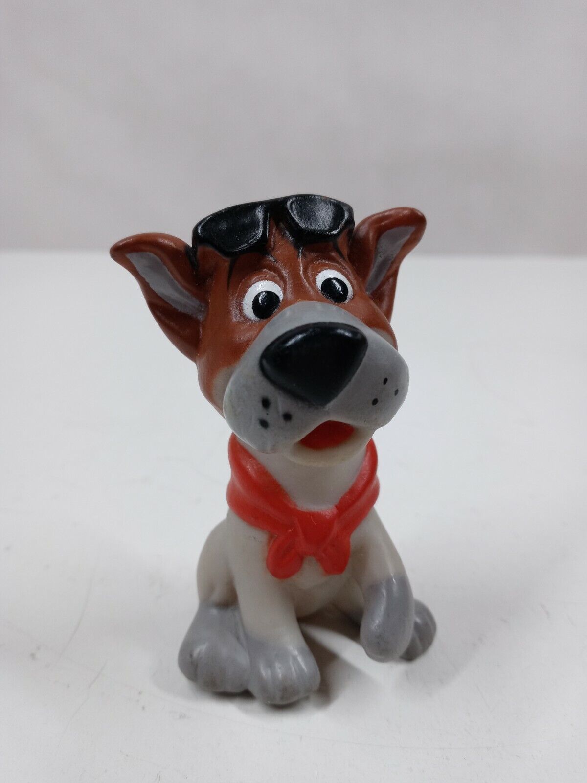 Vintage 1988 Disney Oliver &amp; Company Dodger 3&quot;  Rubber Collectible Figur... - $3.87