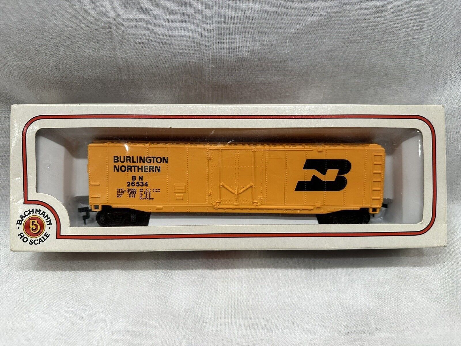 Bachmann Burlington Northern BN 26534 Box HO Train Car with box - $15.21