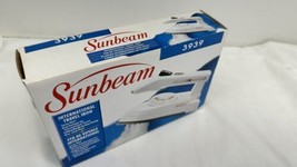 Sunbeam Travel Iron Model #3939 International Travel Foldable White New in Box - £15.53 GBP