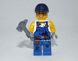 Builder Construction Worker Minifigure Set - $163.53 MXN