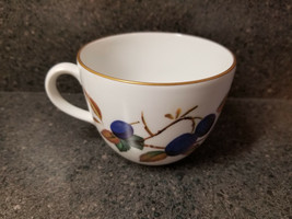 Royal Worcester Evesham Gold Trimmed Coffee / Tea Cup - £8.84 GBP