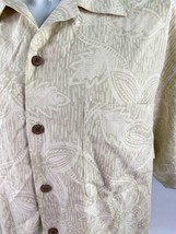 Tommy Bahama Mens Size Medium Silk Button Down Shirt Floral Pattern Short Sleeve - £14.15 GBP