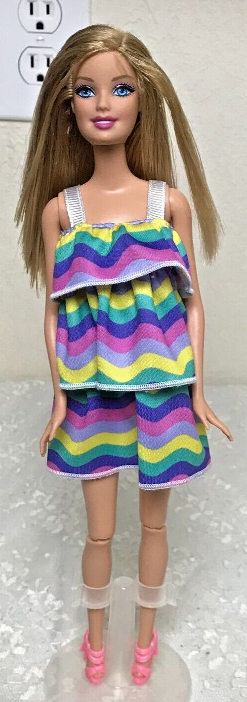 2009 Mattel Barbie Blond Hair Blue Eyes Articulated Knees 1998 Head - $11.39