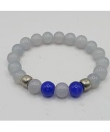 Blue and White Beaded Bracelet, Silver Spacers - €21,61 EUR