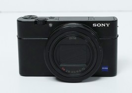 Sony Cyber-shot DSC-RX100M7 Compact Digital Camera  image 2