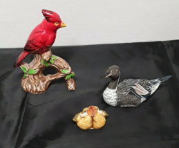 Birds Figurines Pintail Duck Yellow Chicks Bird Black Swan Red Cardinal Lot of 3 - £7.44 GBP