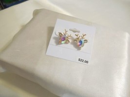 Department Store 3/4&quot; Gold Tone Iridescent Reindeer Stud Earrings C455 - £8.27 GBP