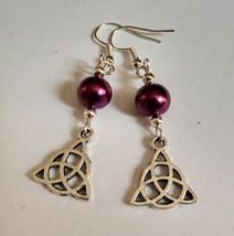 Silver Plate Purple Glass Faux Pearl Bead Drop Dangle Celtic Knot Earrings - £4.08 GBP