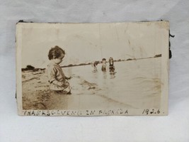 1926 Children Playing In The Beach Thanksgiving In Flordia Photograph 4 1/2&quot; X 2 - £32.14 GBP