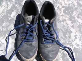 MIZUNO BLACK w/BLUE &amp; SILVER TRIM 9-SPIKE YOUTH sz6 BASEBALL CLEAT SHOES... - $19.00